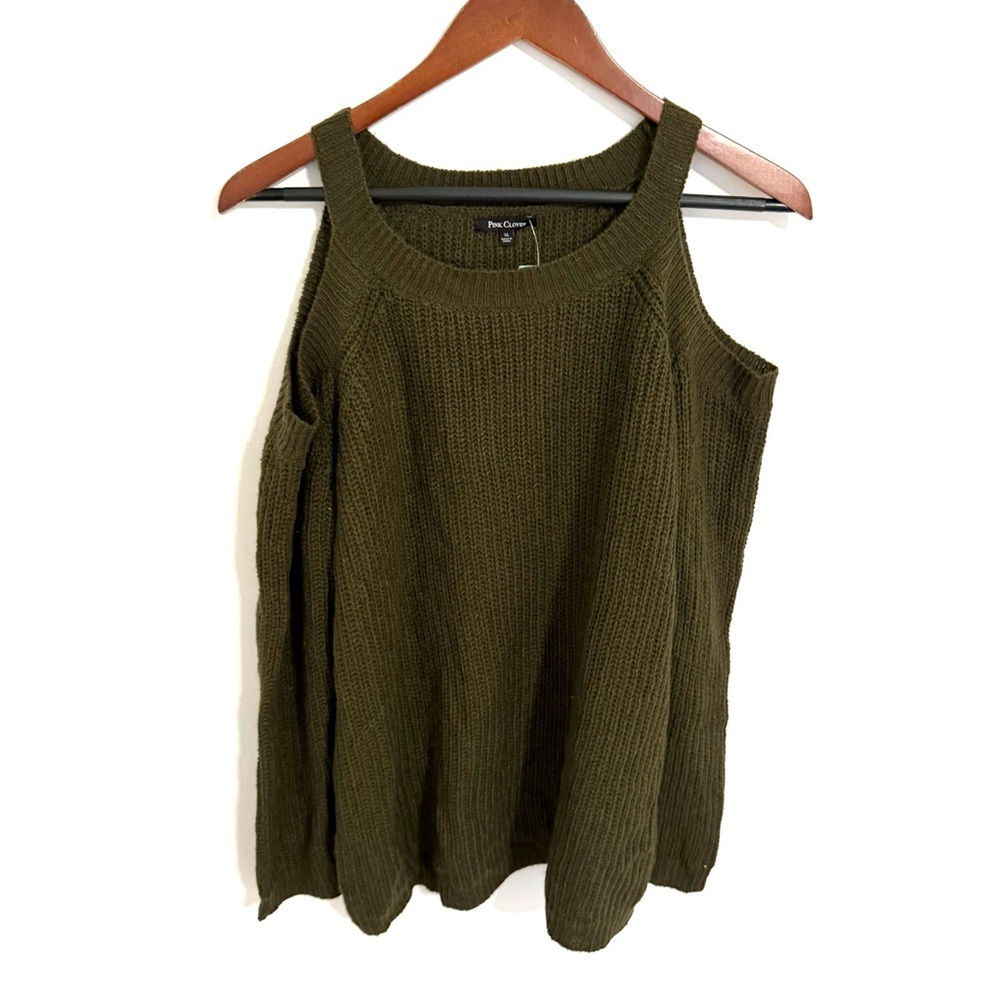 Stitch Fix Pink Clover Cold Shoulder Pullover NWT